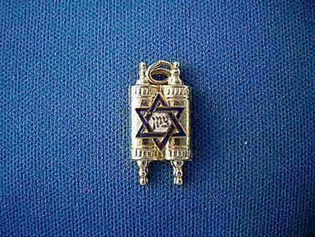 Picture of #G314 Enameled Torah Pendant