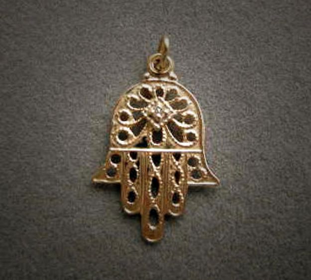 Picture of #G412 Filigree Hamsa with Diamond discontinued