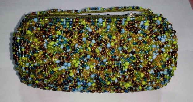 Picture of #B604-04 Cylinder Beaded purse small