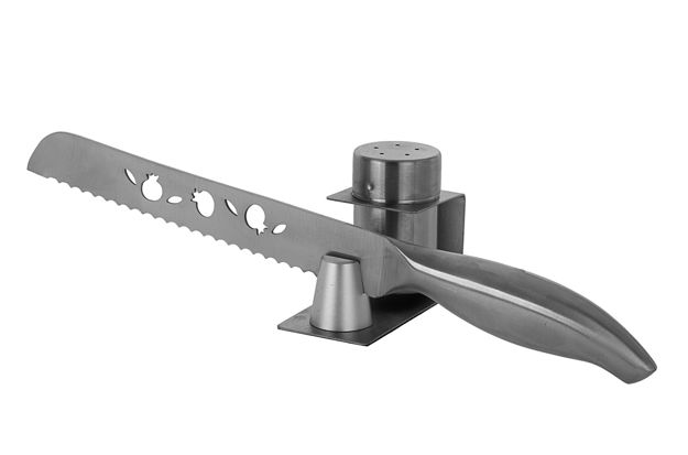 Picture of #7028 Stainless Challah Knife with Salt Holder