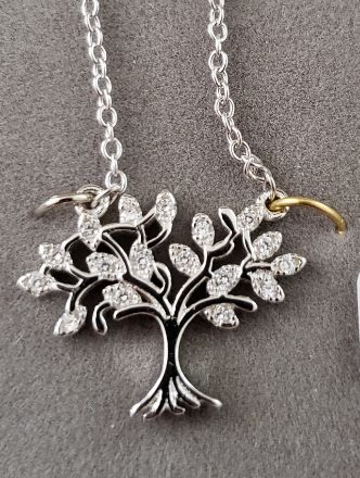 Picture of SN-96 Tree of Life with CZ leaves